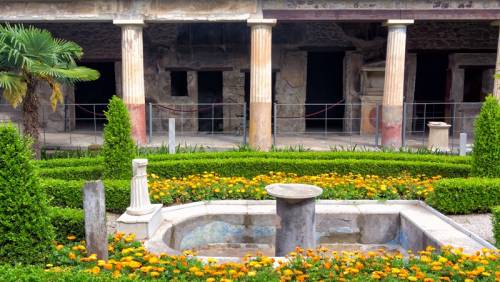 HOUSE OF THE GILDED CUPIDS-REGIO VI, House Of The Gilded Cupids-Regio Vi - Ai Voice