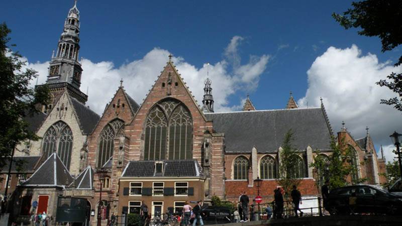 INTRODUCTION AND OUDE KERK