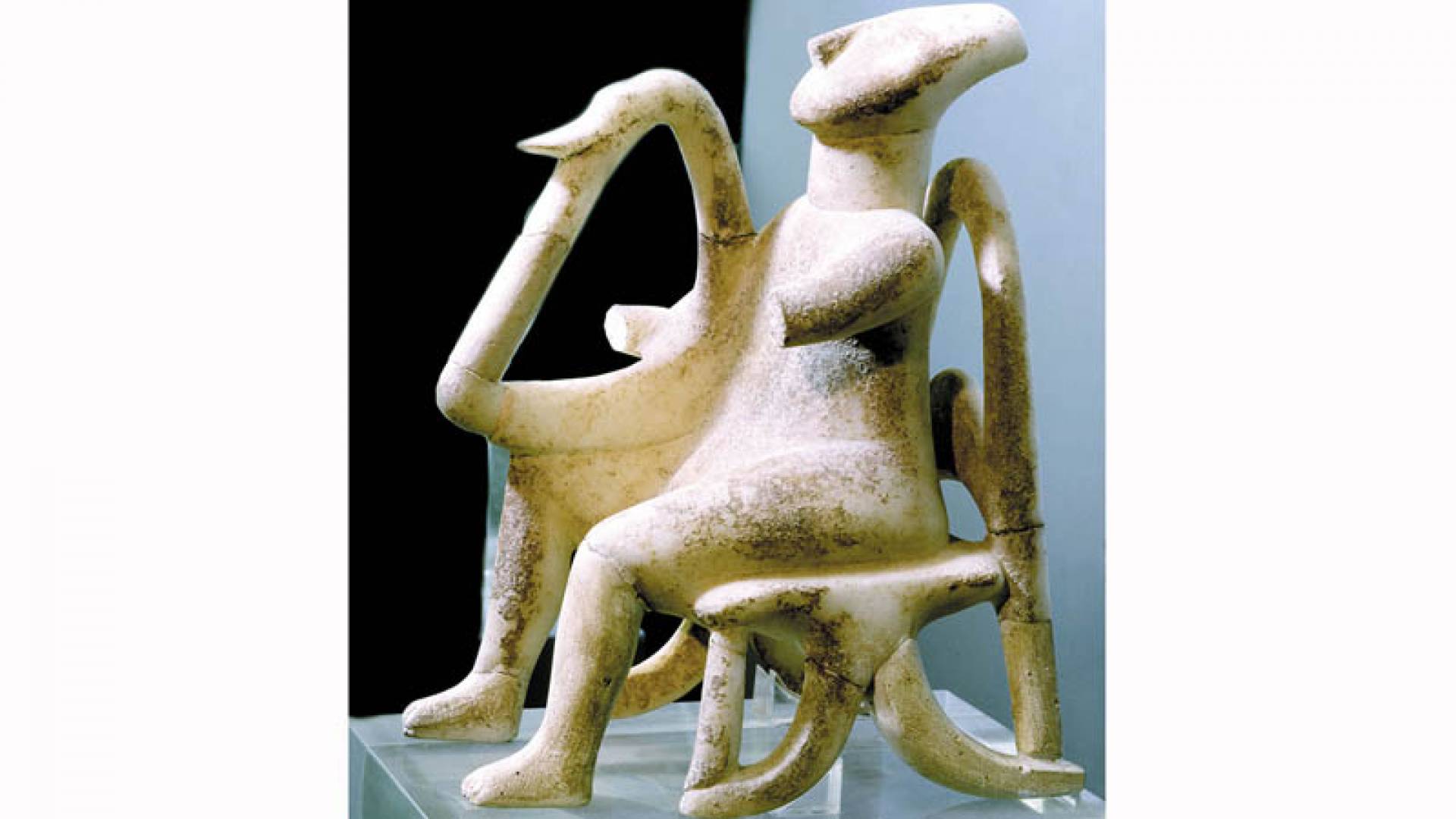 ARCHEOLOGICAL MUSEUM, Harp Player Room 06