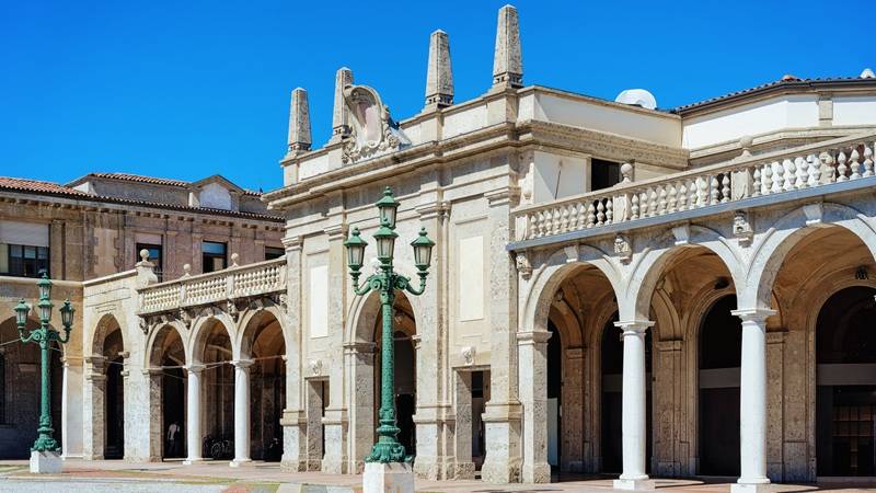 ВВЕДЕНИЕ - AI VOICE