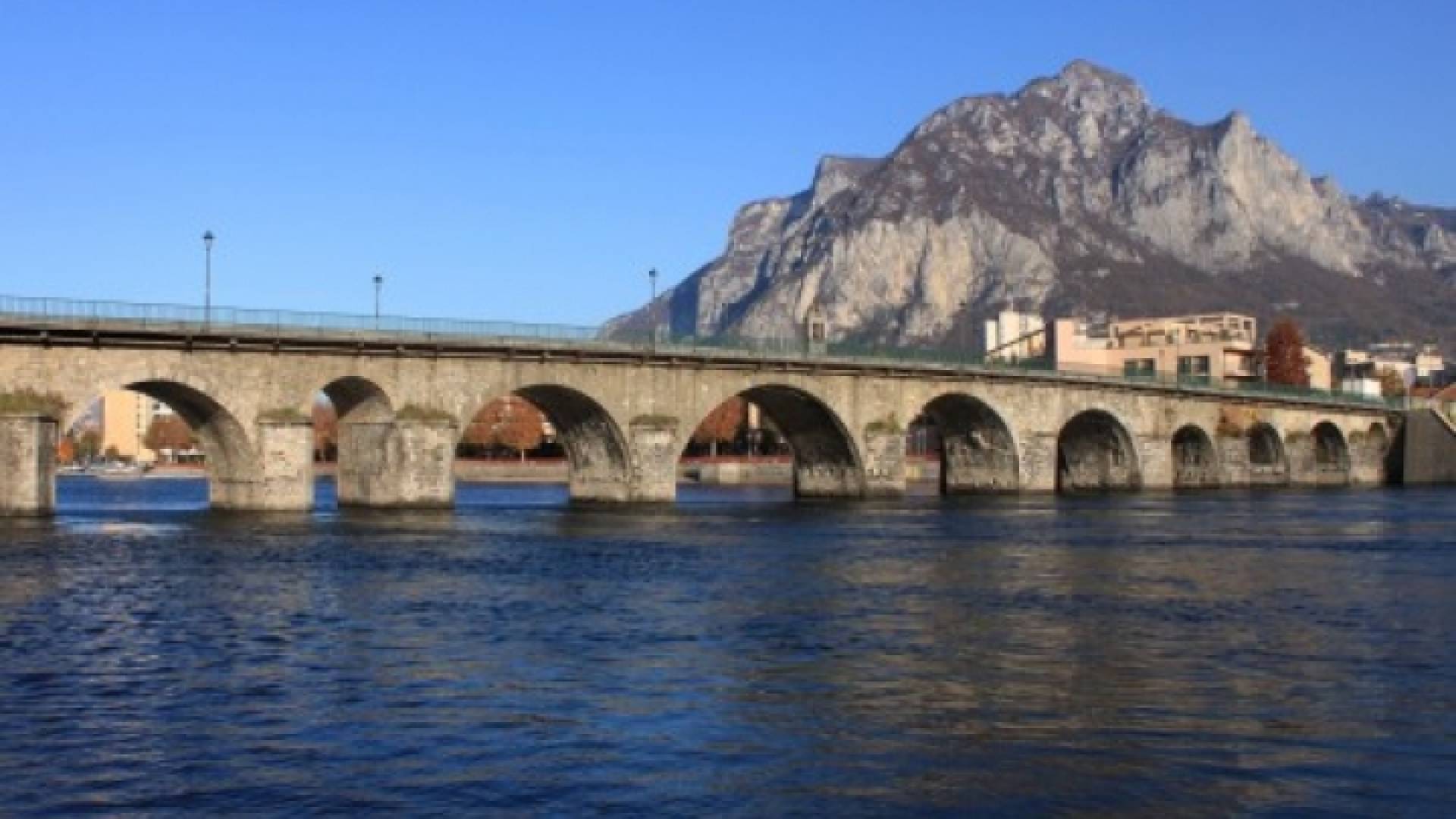LECCO: PONTE VECCHIO BRIDGE, Lecco : Ponte Vecchio
