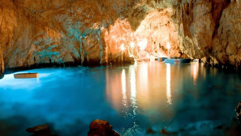 EMERALD GROTTO