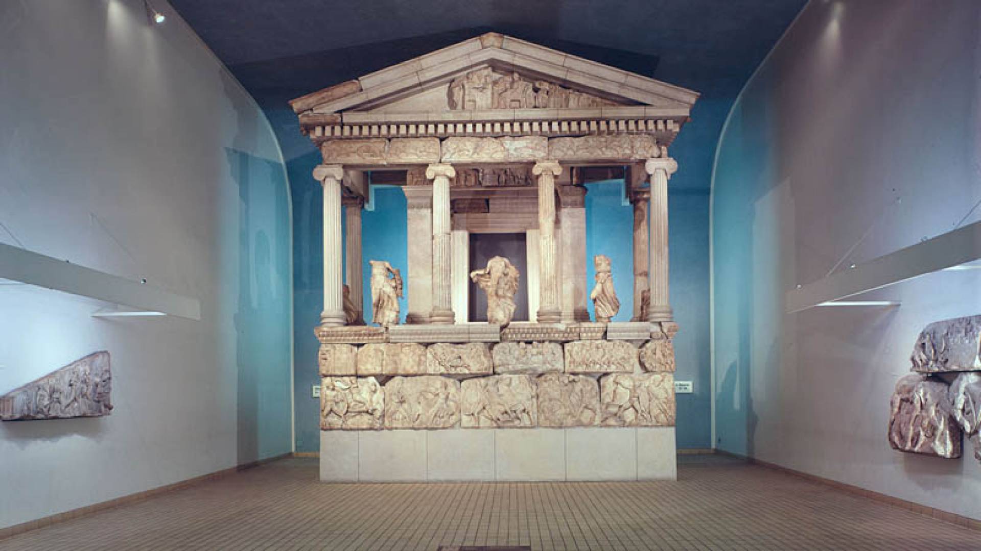 BRITISH MUSEUM, Temple Of Nereid