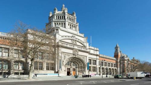 VICTORIA & ALBERT MUSEUM, Visite