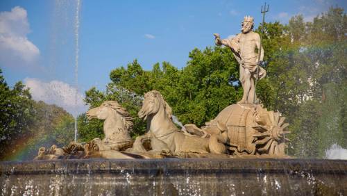MUSEO THYSSEN, Plaza De Neptuno