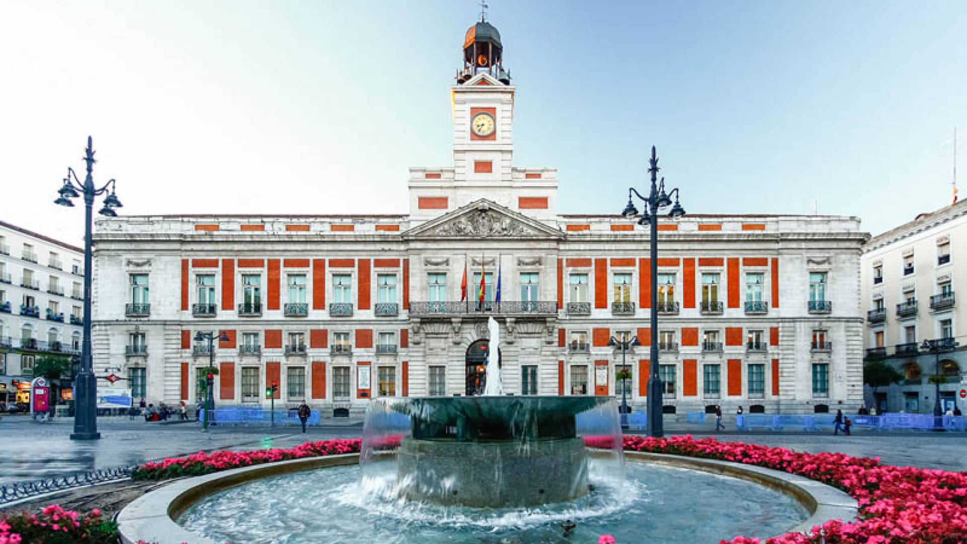 PUERTA DEL SOL UND CALLE ARENAL, Puerta Del Sol 1