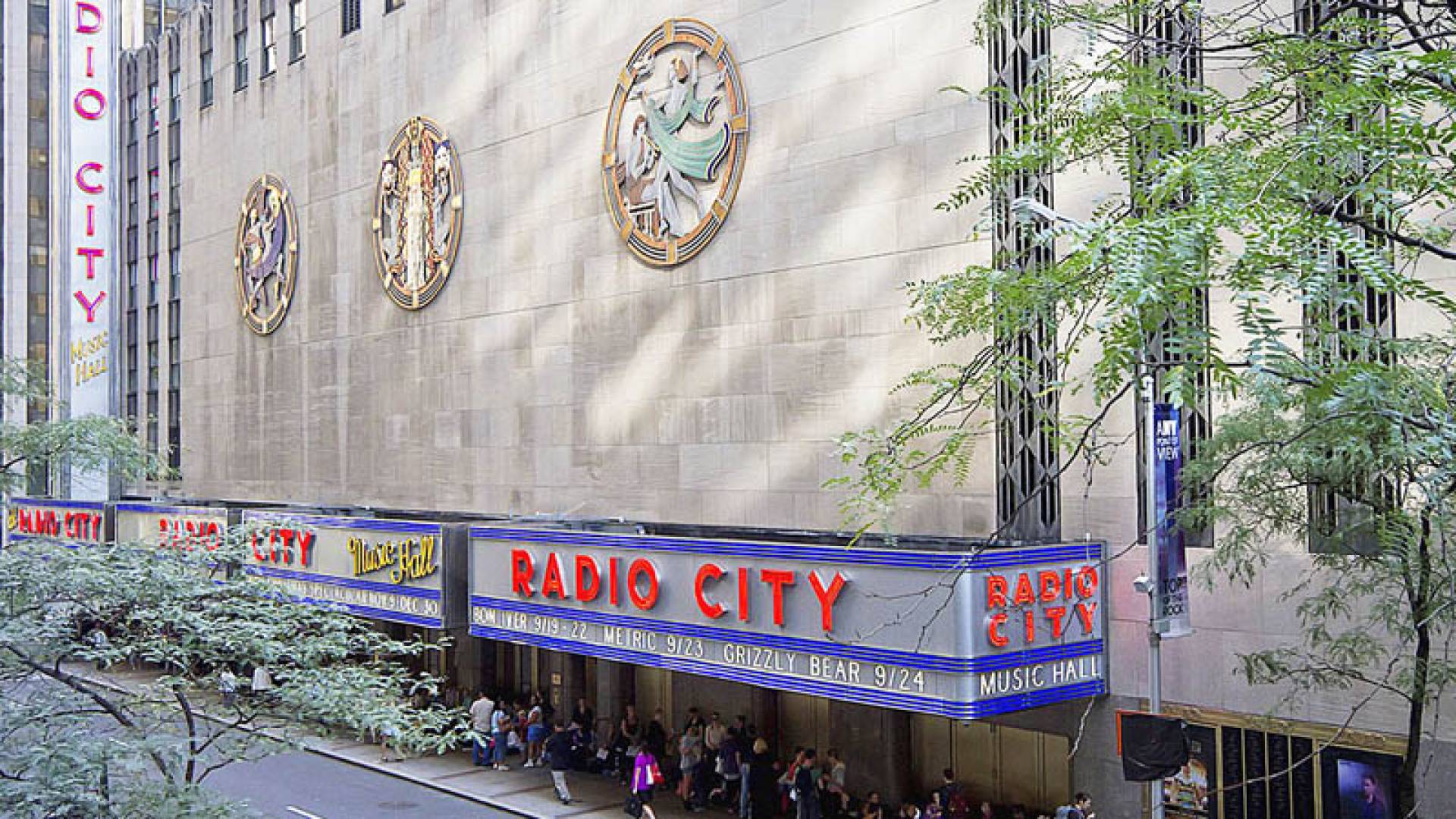 ROCKEFELLER CENTER, Radio City Music Hall