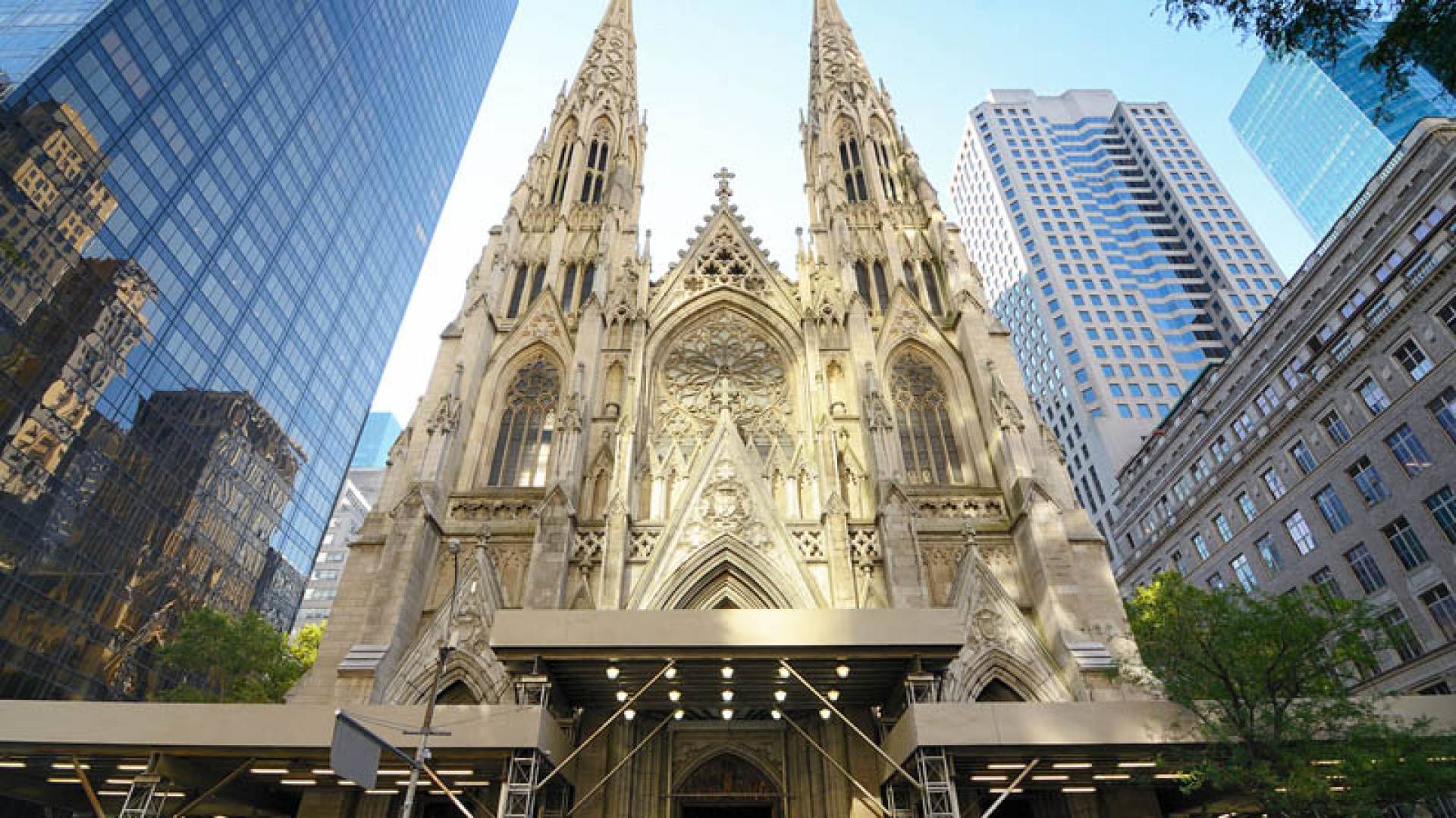 ROCKEFELLER CENTER, Saint Patrick's Cathedral Exterior