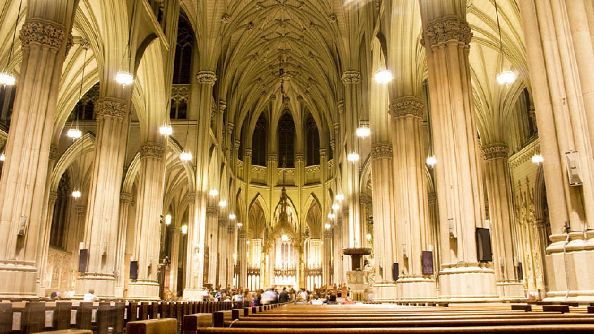 ROCKEFELLER CENTER, St. Patrick's Cathedral Innen