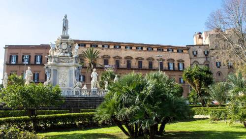 PALAZZO DEI NORMANNI AND PALATINE CHAPEL, History