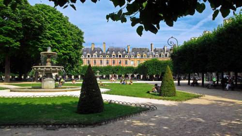 PLACE DES VOSGES, Zweiter Teil