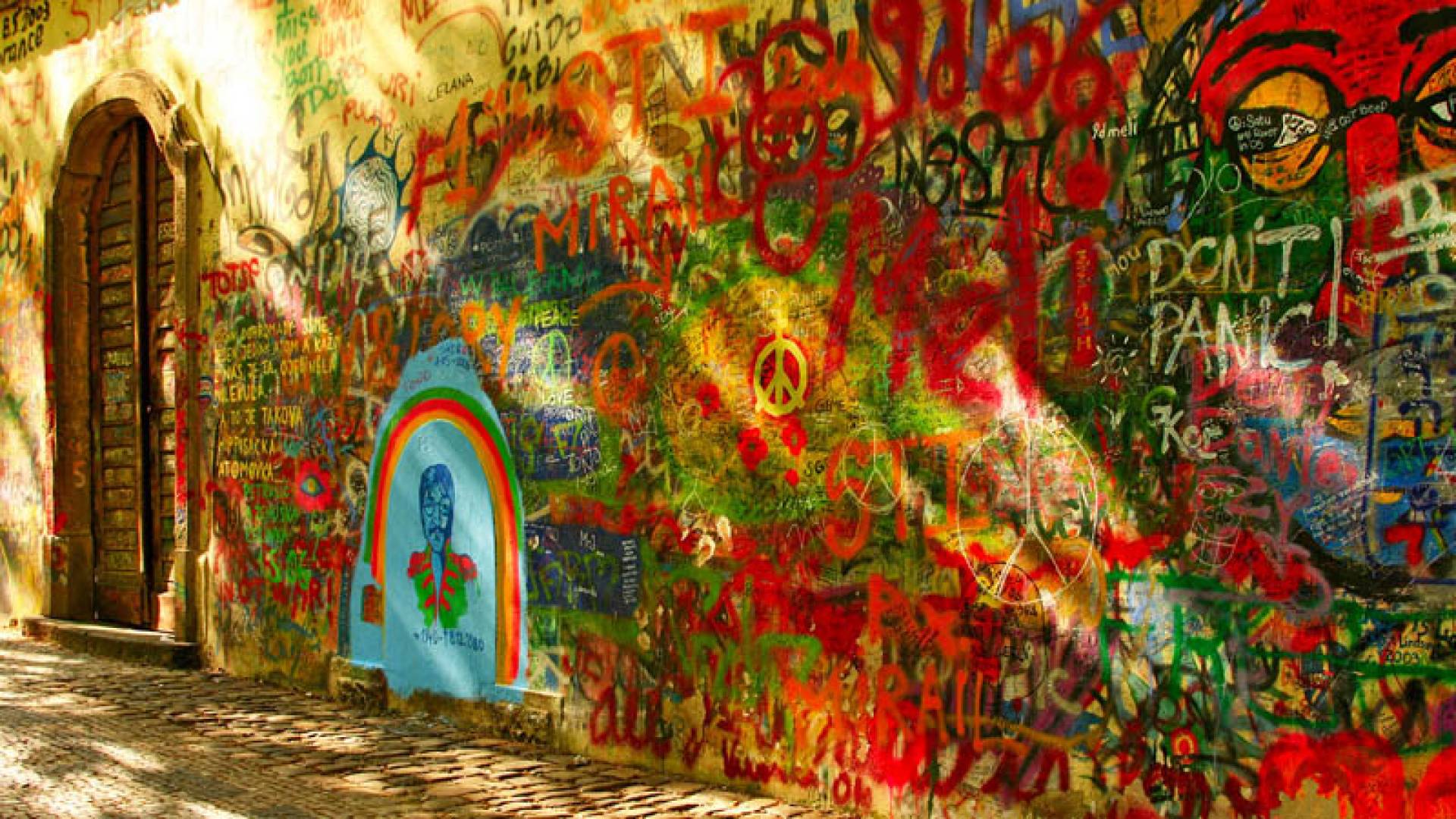 MALA STRANA, Lennon Wall