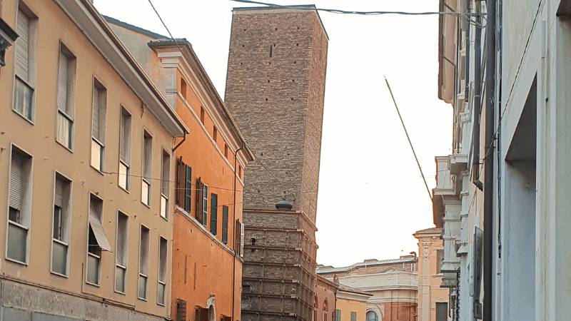 LEANING CIVIC TOWER