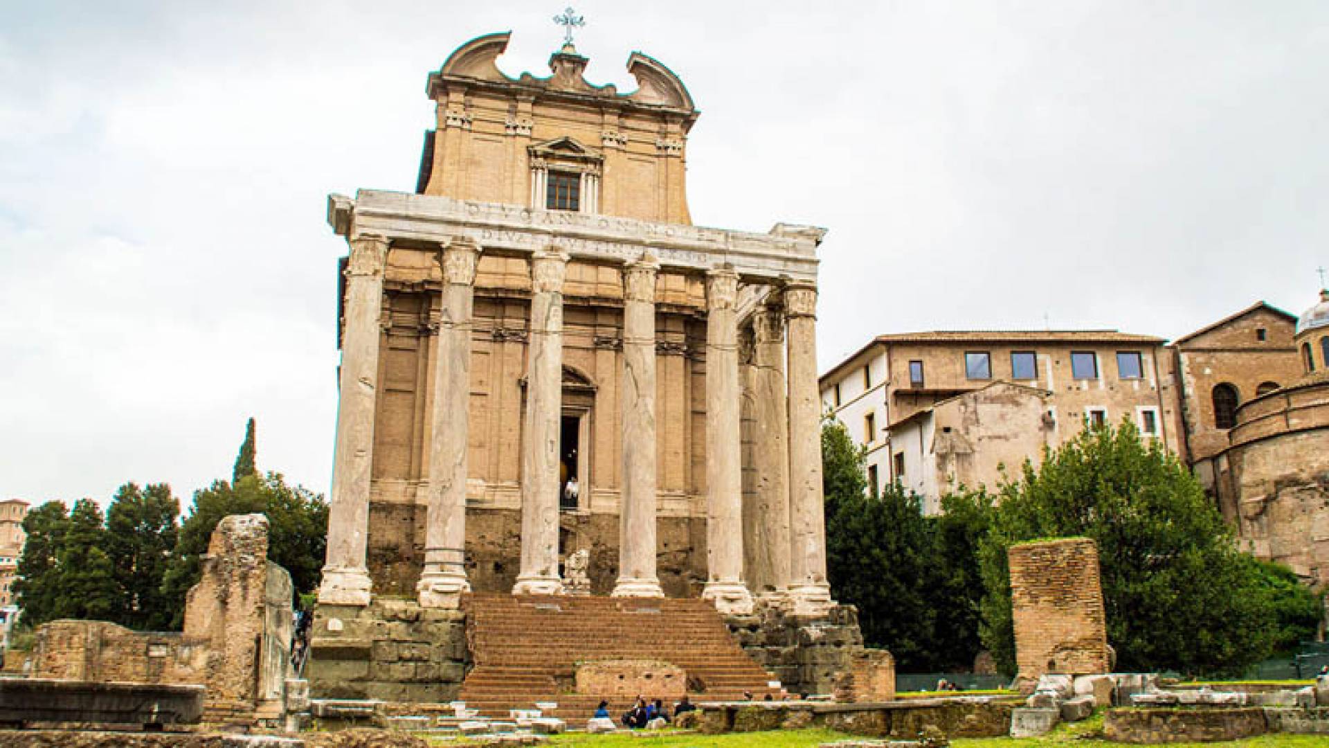 FORO ROMANO, Templos Y Santa María Antigua