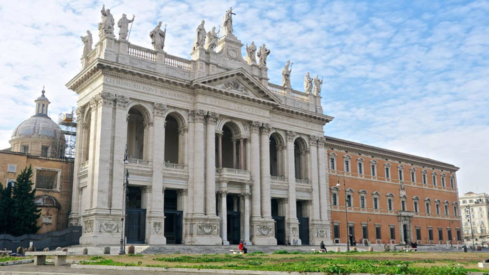 ARCHBASILICA OF ST. JOHN LATERAN, Square