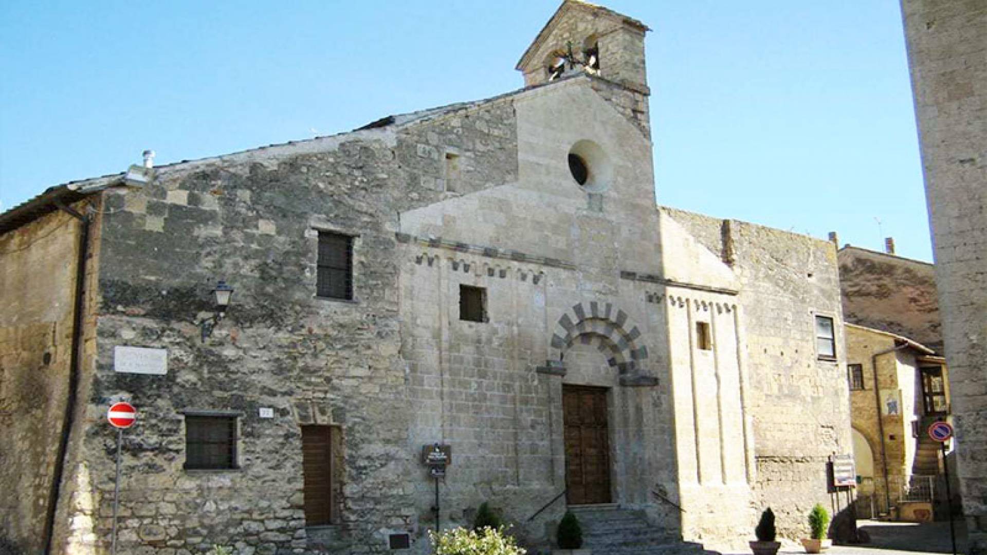 VIA SAN GIACOMO UND KIRCHE SAN MARTINO, Präsentation