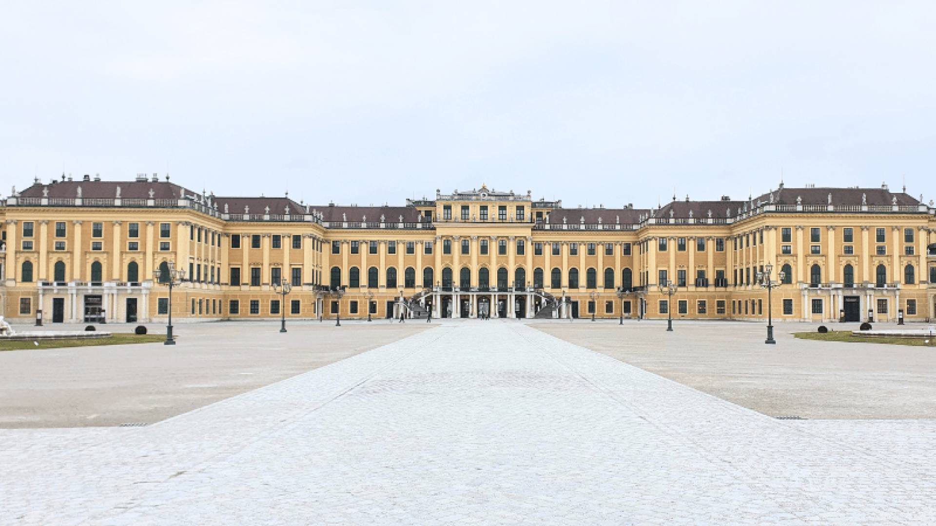 SCHONBRUNN, Historia